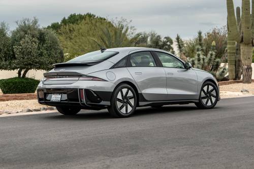 Hyundai IONIQ 6 SE Sedan Exterior