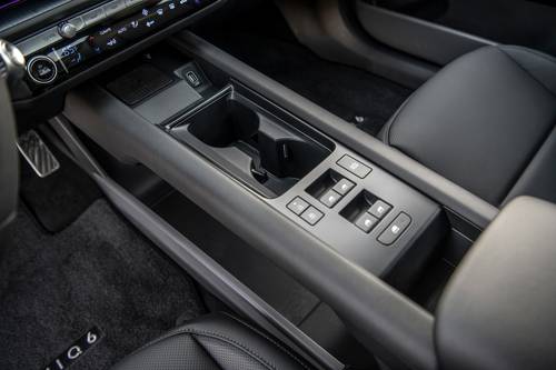 2025 Hyundai IONIQ 6 Limited Sedan Cupholders