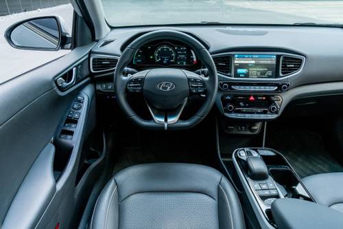 Hyundai Ioniq Electric Limited 4dr Hatchback Steering Wheel Detail