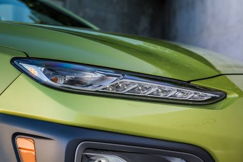 2018 Hyundai Kona Ultimate w/Lime Accent 4dr SUV Headlamp Detail