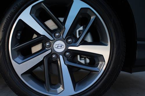 2018 Hyundai Kona Ultimate w/Lime Accent 4dr SUV Wheel