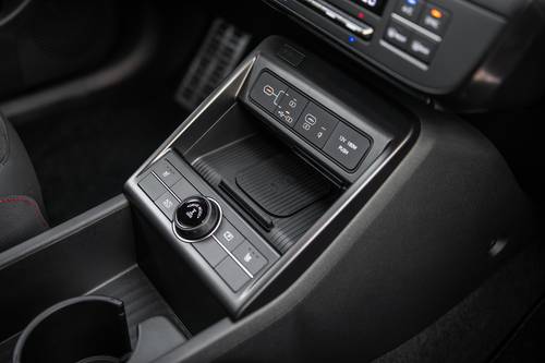 2025 Hyundai Kona N Line 4dr SUV Aux Controls
