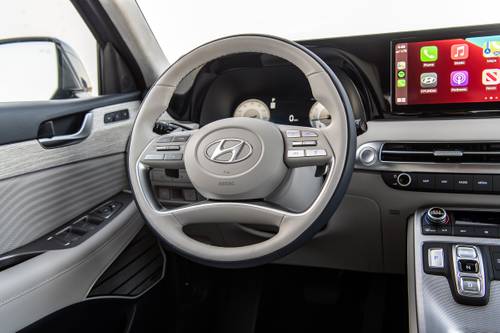 Hyundai Palisade Calligraphy 4dr SUV Steering Wheel Detail