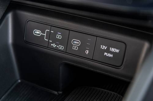 2025 Hyundai Santa Cruz XRT Crew Cab Pickup Aux Controls
