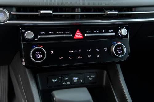 2025 Hyundai Santa Cruz XRT Crew Cab Pickup Interior Detail