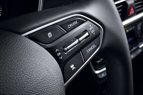 2019 Hyundai Santa Fe Ultimate 2.0T 4dr SUV Aux Controls
