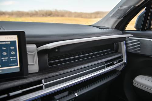 2024 Hyundai Santa Fe Calligraphy 4dr SUV Interior Detail