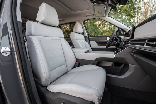 2024 Hyundai Santa Fe Calligraphy 4dr SUV Interior