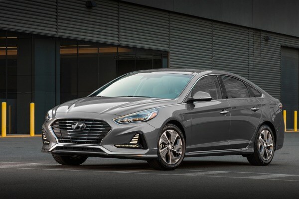2018 Hyundai Sonata Hybrid First Look Edmunds