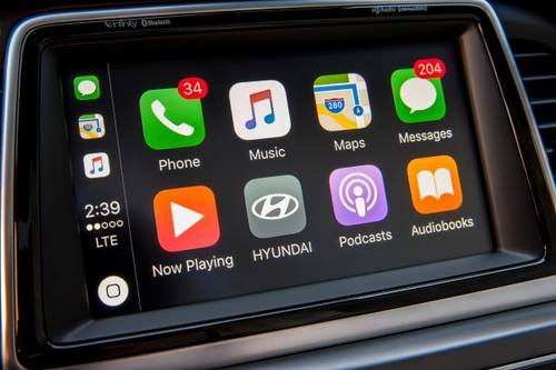 Hyundai Sonata Hybrid Limited Sedan Center Console