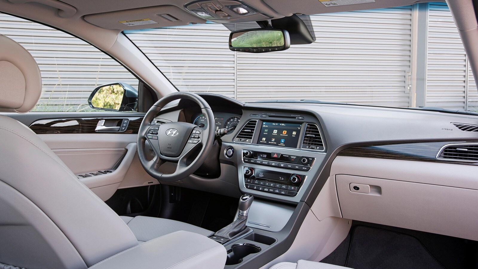2017 Hyundai Sonata Plug In Hybrid Review Ratings Edmunds