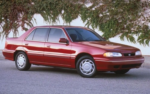 1992 Hyundai Sonata 4 Dr GLS Sedan