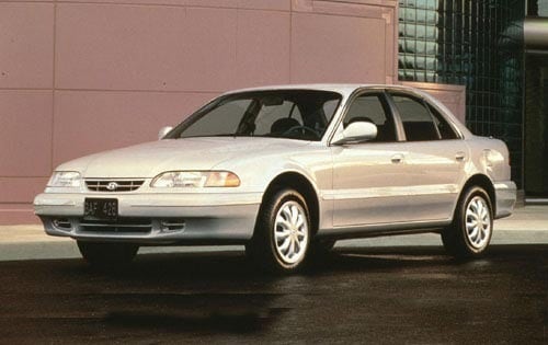 1995 Hyundai Sonata 4 Dr GLS Sedan