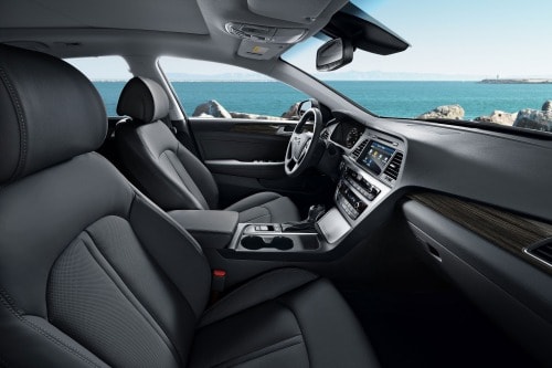 2016 Hyundai Sonata Limited w/Ultimate Package Sedan Interior Shown
