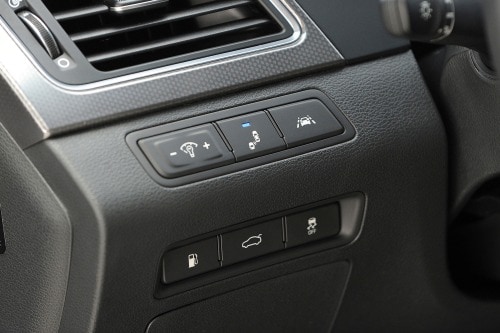 2016 Hyundai Sonata Sport 2.0T Sedan Interior Detail