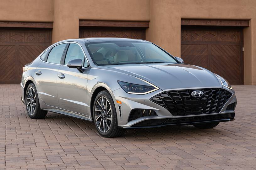 2020 Hyundai Sonata Pictures - 178 Photos | Edmunds