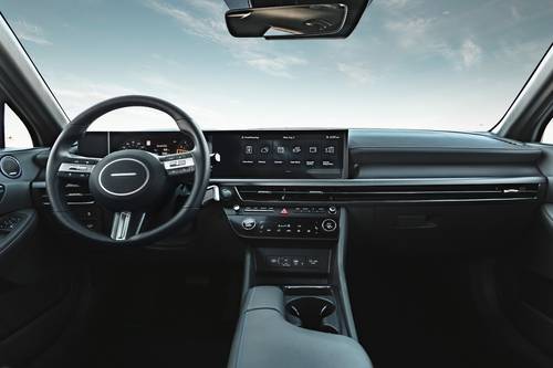 2026 Hyundai Sonata Limited Hybrid Sedan Dashboard