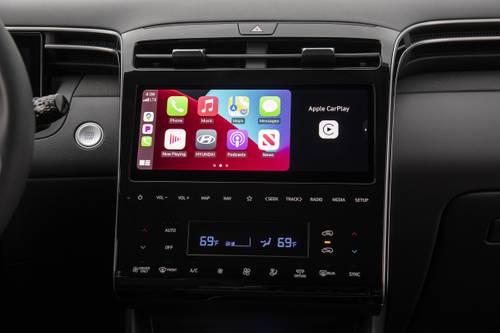Hyundai Tucson Plug-In Hybrid Limited 4dr SUV Center Console