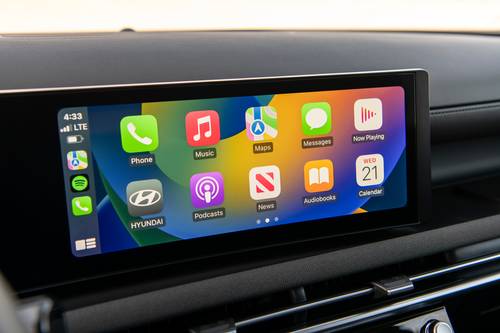 2025 Hyundai Tucson Plug-In Hybrid Limited 4dr SUV Center Console