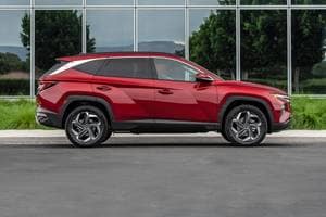Hyundai Tucson Limited 4dr SUV Profile Shown