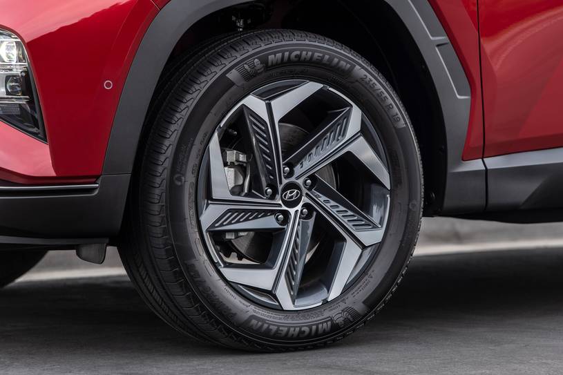 2022 Hyundai Tucson Limited 4dr SUV Wheel