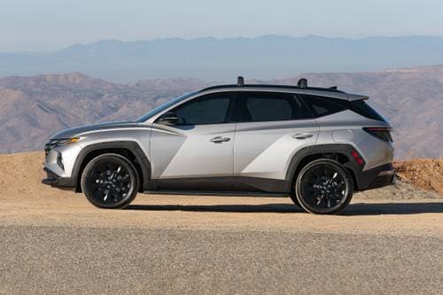 Hyundai Tucson XRT 4dr SUV Profile