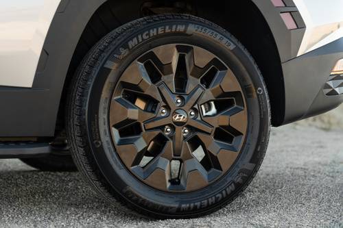 Hyundai Tucson XRT 4dr SUV Wheel