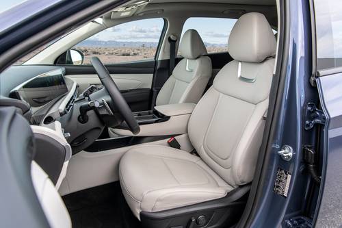 2025 Hyundai Tucson Limited 4dr SUV Interior Detail