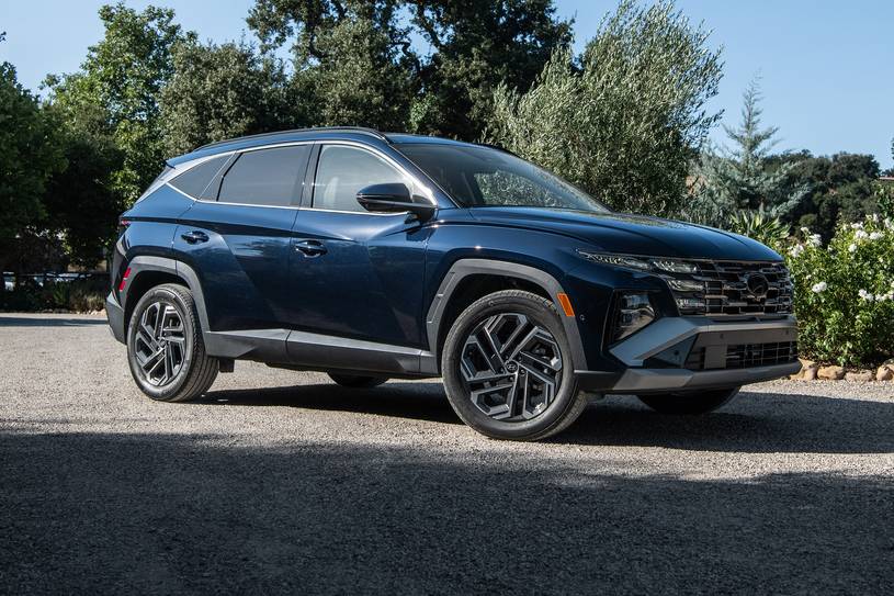 2026 Hyundai Tucson Hybrid Limited 4dr SUV Exterior Shown