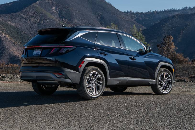 2026 Hyundai Tucson Hybrid Limited 4dr SUV Exterior Shown