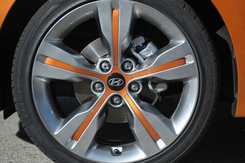 2013 Hyundai Veloster 2dr Hatchback Wheel