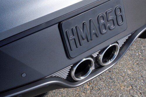 2015 Hyundai Veloster Turbo 2dr Hatchback Exhaust Detail