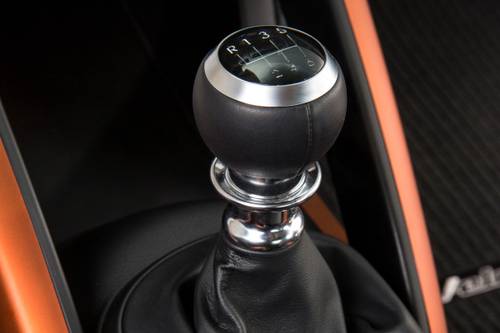 2017 Hyundai Veloster Turbo w/Orange Interior Accent 2dr Hatchback Shifter