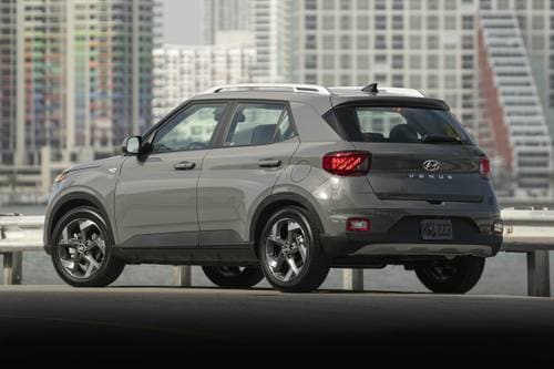 Hyundai Venue SEL 4dr Hatchback Exterior Shown