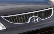 2011 Hyundai Veracruz Front Grille and Badging