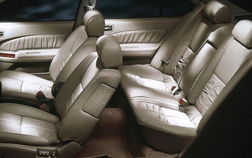 1998 INFINITI I30 Sedan Interior