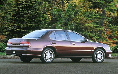 1998 INFINITI I30 Sedan Exterior