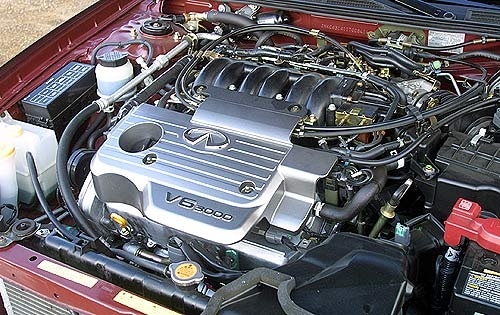 2001 INFINITI I30 Touring Sedan Engine