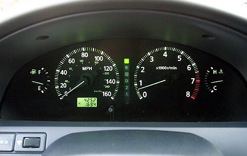 2001 INFINITI I30 Touring Sedan Gauge Cluster