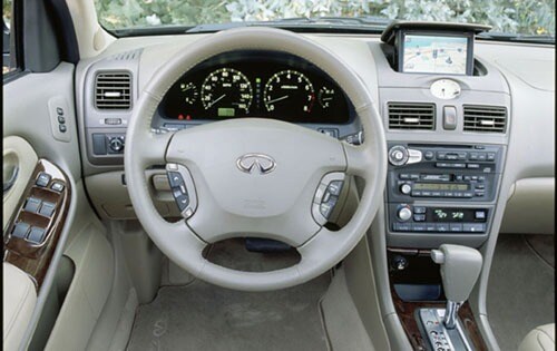 2001 INFINITI I30 Touring Sedan Interior