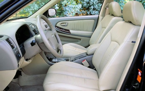 2001 INFINITI I30 Touring Sedan Interior
