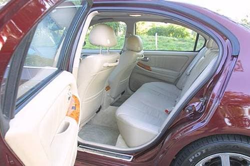 2002 INFINITI I35 Sedan Rear Interior