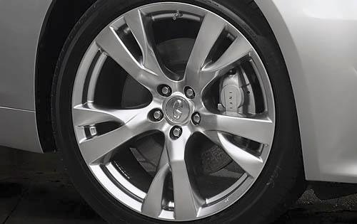 2011 INFINITI M37 Wheel Detail