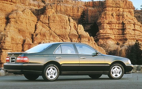 1998 INFINITI Q45 Touring Sedan Exterior