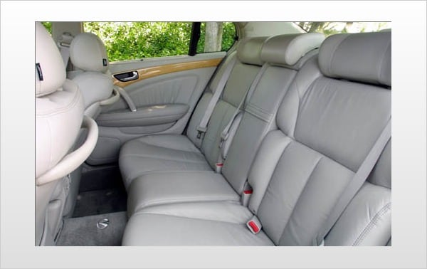 2003 INFINITI Q45