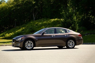 2017 Infiniti Q70 Hybrid Review Ratings Edmunds 2017 Infiniti Q70 Hybrid Sedan Exterior