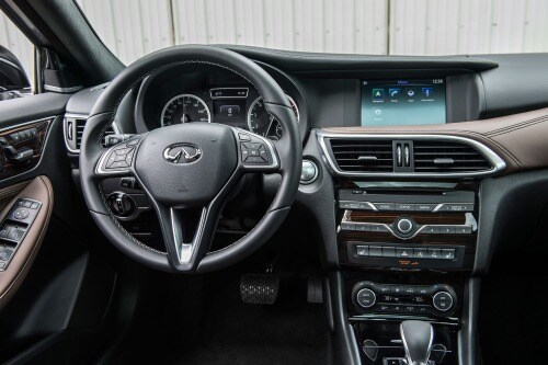 2017 INFINITI QX30 Premium 4dr SUV Steering Wheel Detail