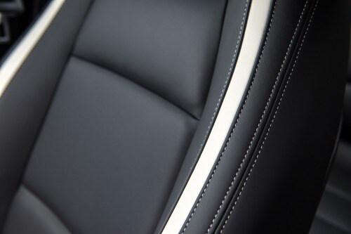 2017 INFINITI QX30 Sport 4dr SUV Interior Detail