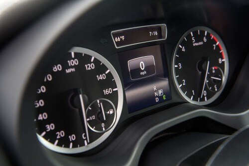 2017 INFINITI QX30 Sport 4dr SUV Gauge Cluster