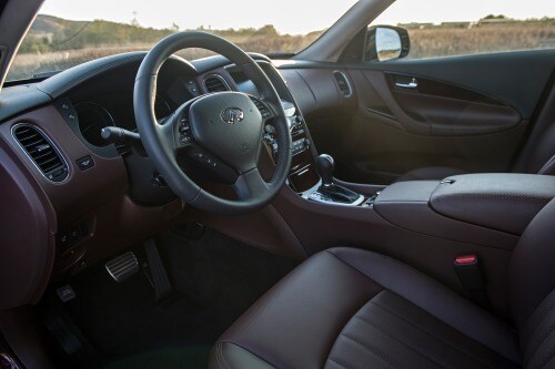 2017 INFINITI QX50 4dr SUV Interior